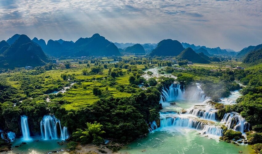 Les chutes de Ban Gioc à Cao Bang