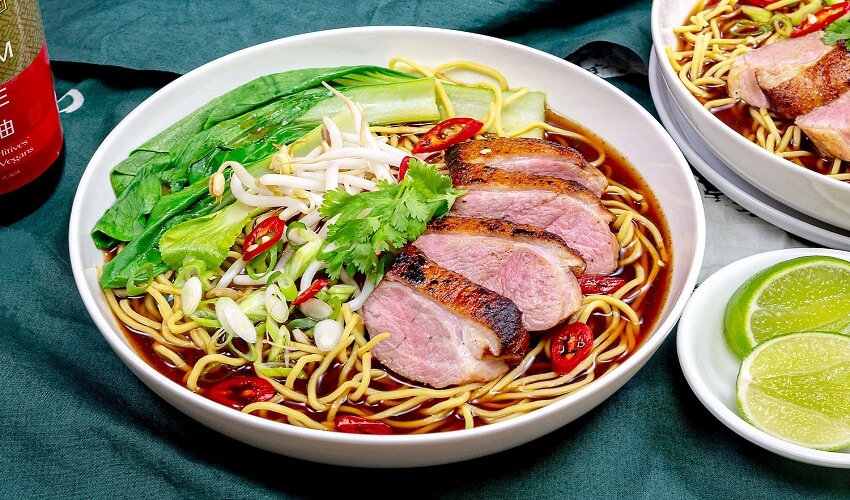 Soupe riche au canard confit