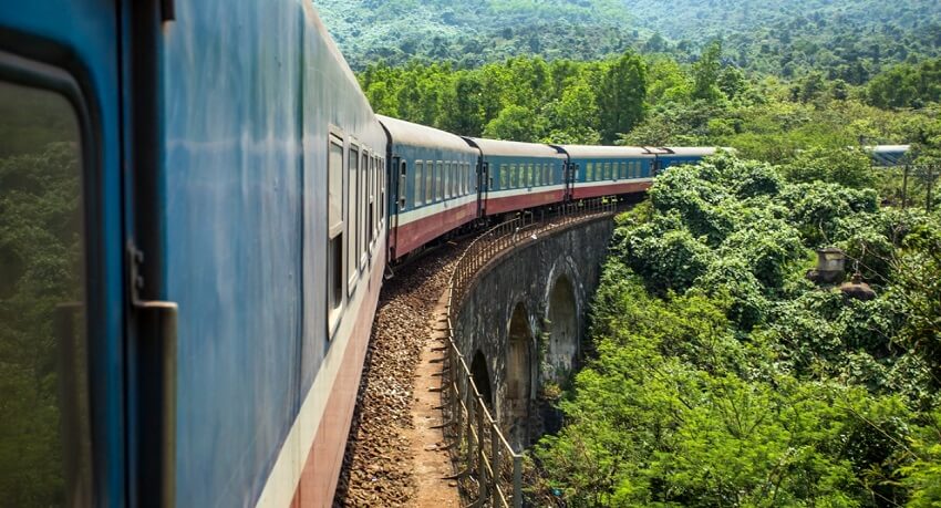 Train de Da Nang à Hue