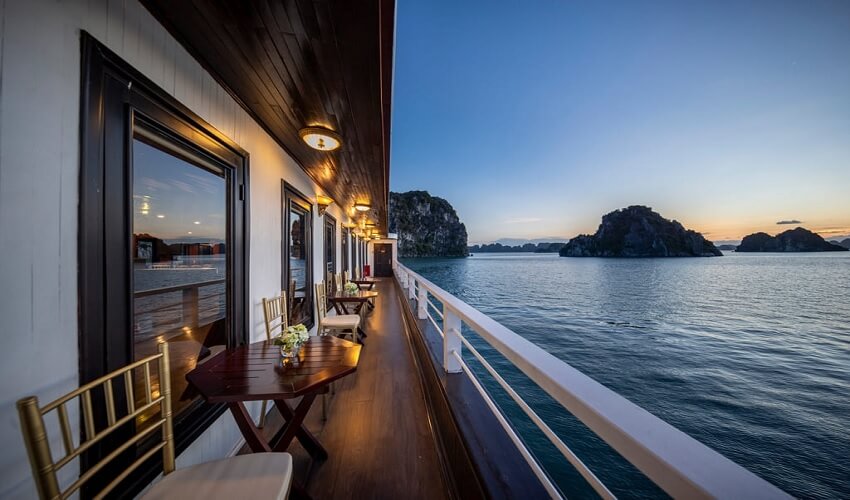 Croisière Bai Tu Long en 2 jours pour profiter son cadre magique