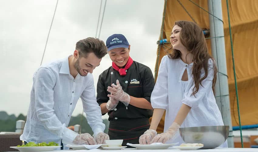 Que-faire-durant-une-croisière-en-2-ou-3-jours-en-baie-d’Halong