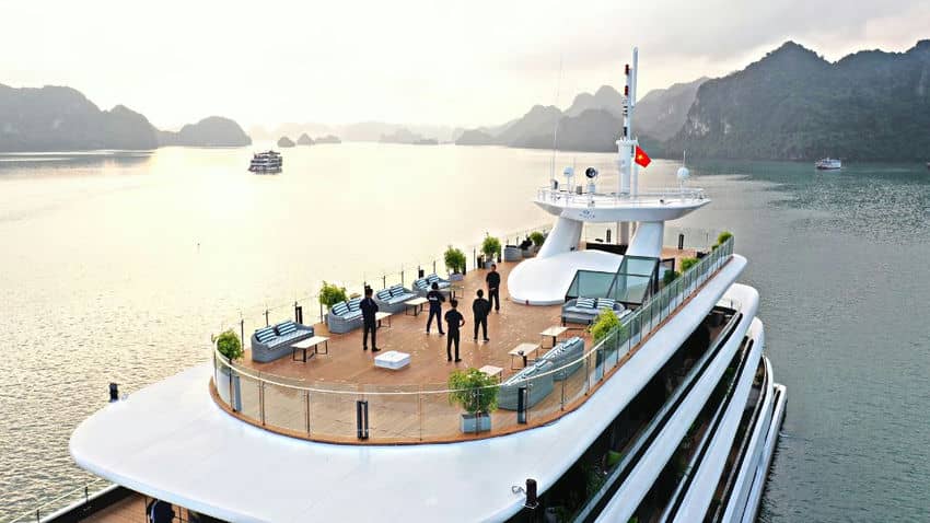 top-10-meilleures-croisières-en-baie-de-Lan-Ha