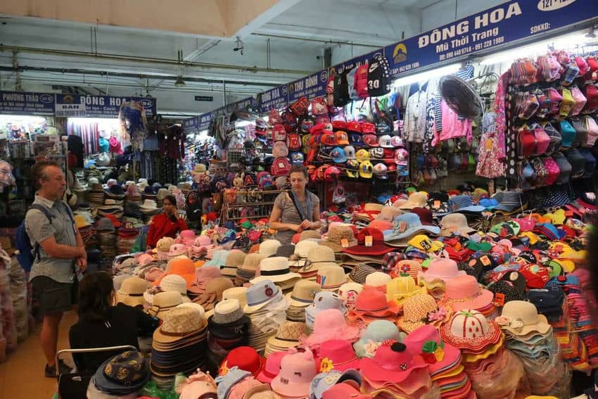 marche-de-Dong-Xuan